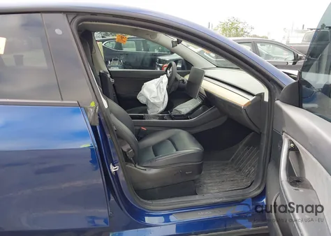 2020 Tesla Model Y Long Range Dual Motor All-Wheel Drive/Performance Dual Motor All-Wheel Drive from USA, damaged, VIN 5YJYGDEF6LF000142